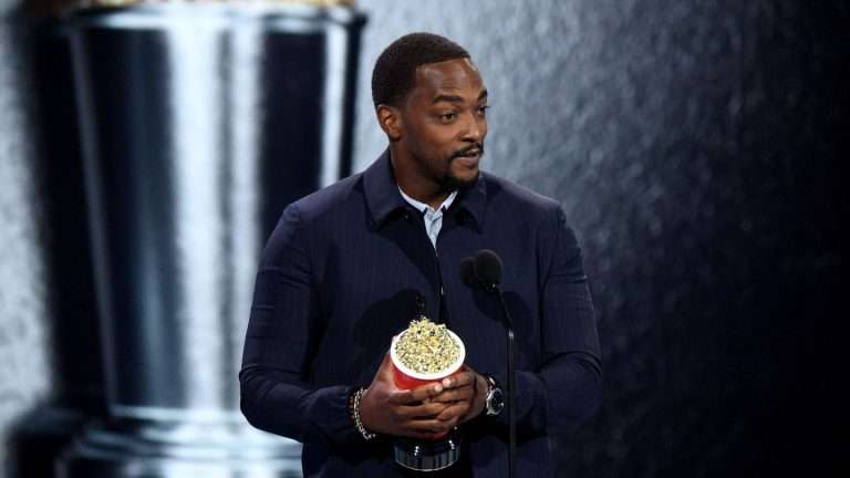 Anthony Mackie Drags Tom Holland While Accepting His Award